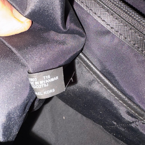 Michael Kors Tote Bag - Picture 7 of 8